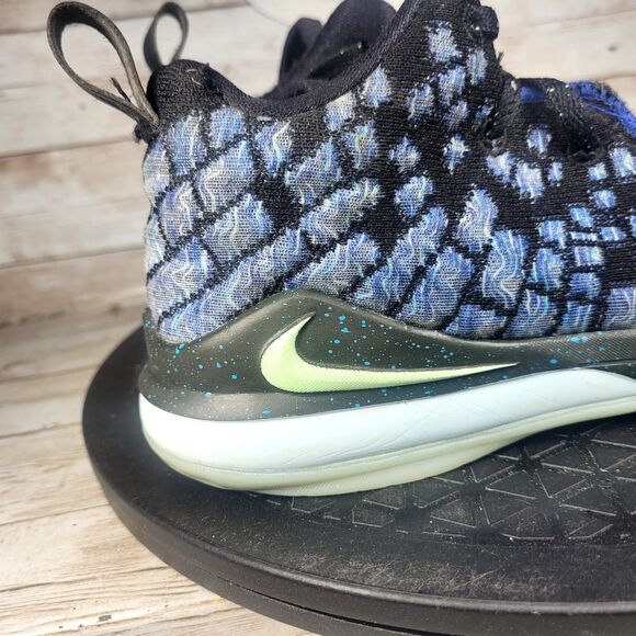 Nike LeBron 17 Youth 1Y Mid  Constellations Blue Green Athletic Kids Shoes - Picture 2 of 10